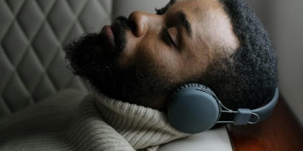 pexels-cottonbro-6700138